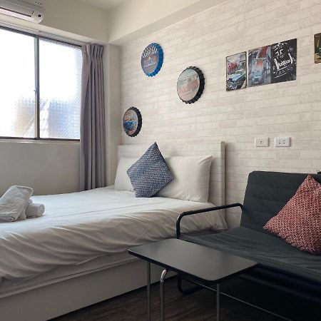 逢甲住宿 無接觸 自助入住 Taichung Esterno foto