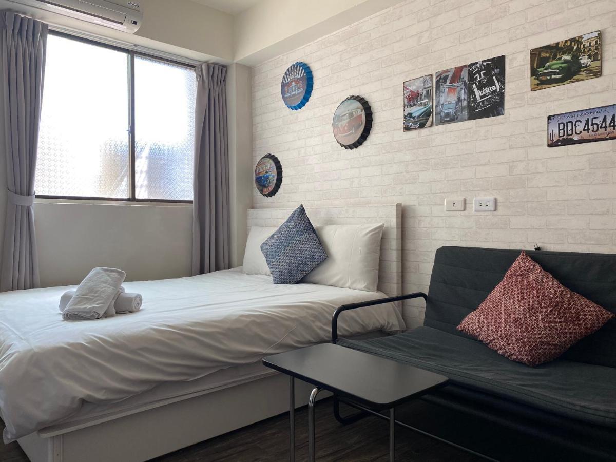 逢甲住宿 無接觸 自助入住 Taichung Esterno foto